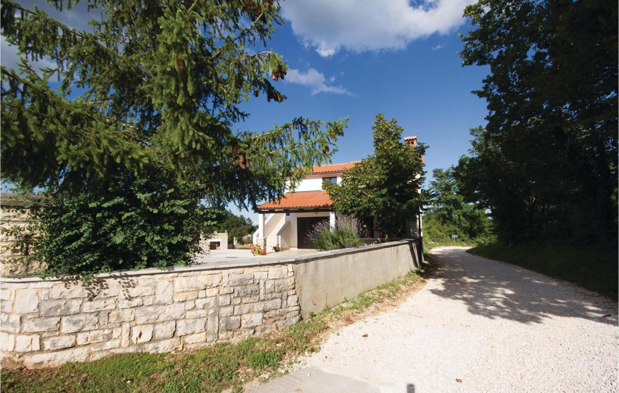 Amazing Apartment In Pazin With Wifi Katun Lindarski ภายนอก รูปภาพ