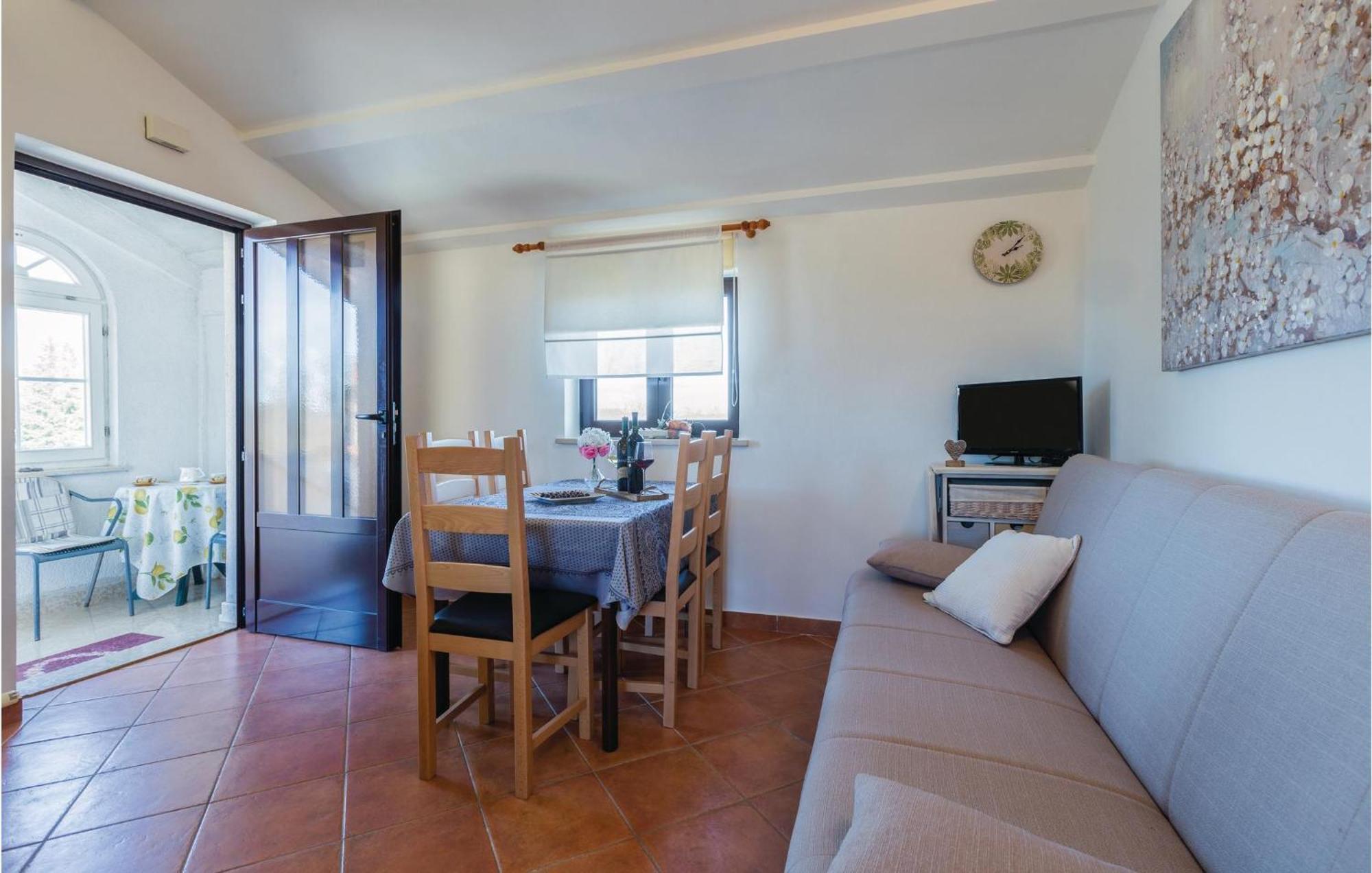 Amazing Apartment In Pazin With Wifi Katun Lindarski ภายนอก รูปภาพ