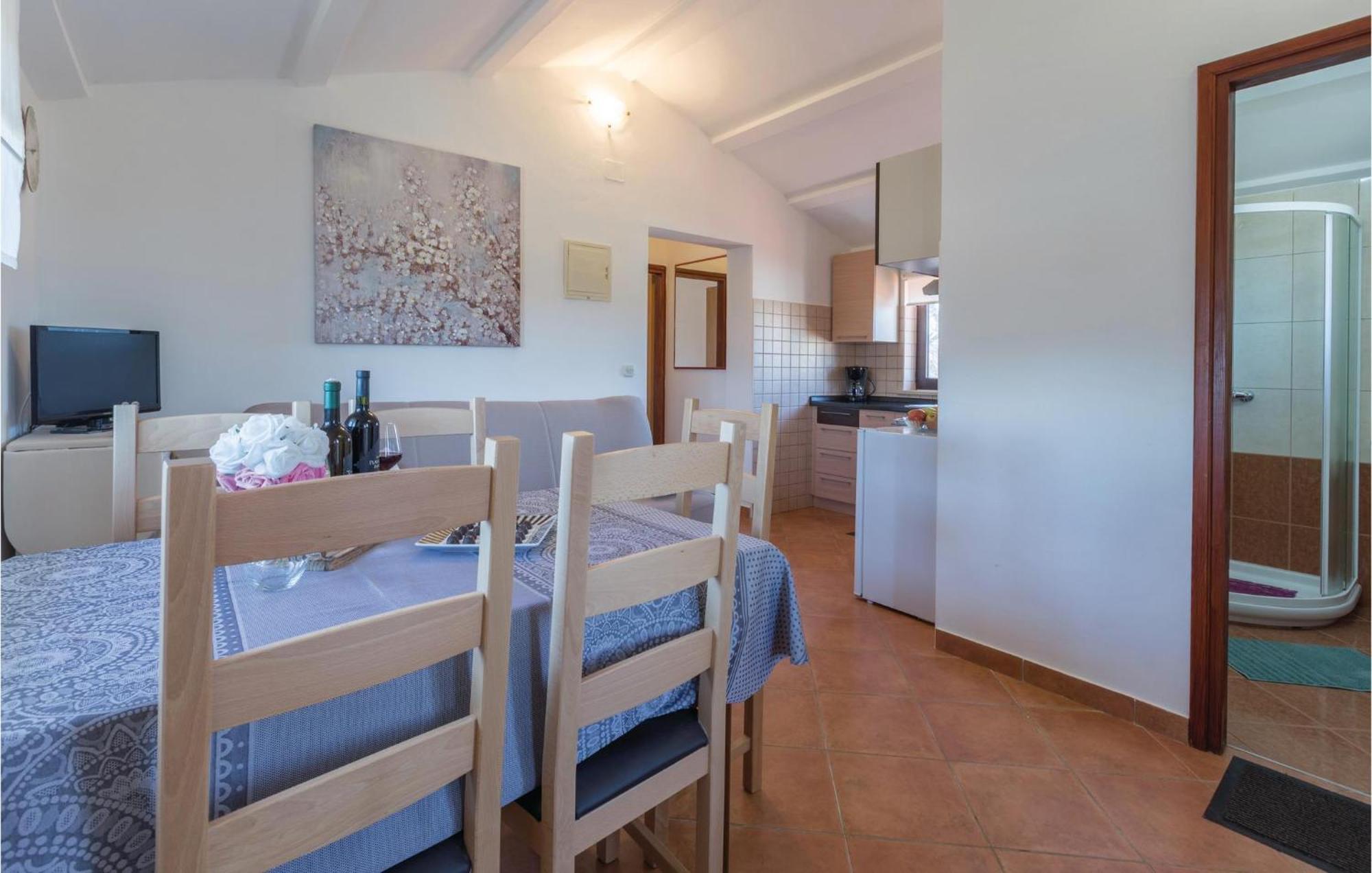 Amazing Apartment In Pazin With Wifi Katun Lindarski ภายนอก รูปภาพ